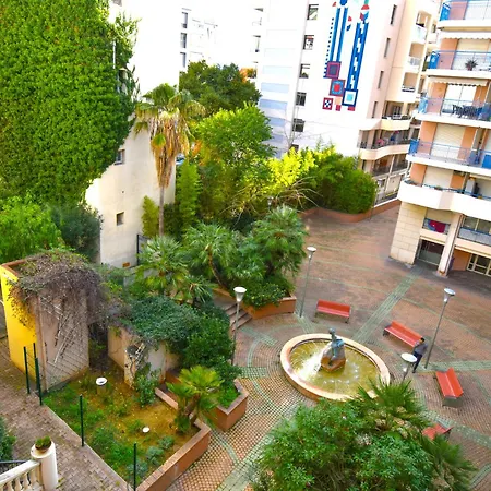 Les Jardins Hyper Centre -parking Prive - Daire Menton